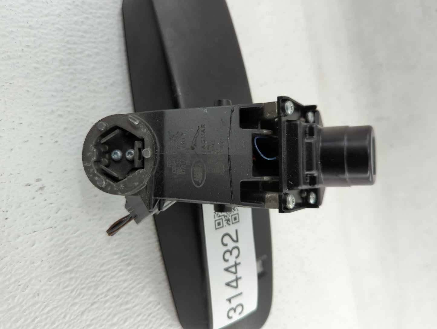 2013-2015 Jaguar Xf Interior Rear View Mirror Replacement OEM P/N:E11015891 E11025891 Fits Fits 2013 2014 2015 OEM Used Auto