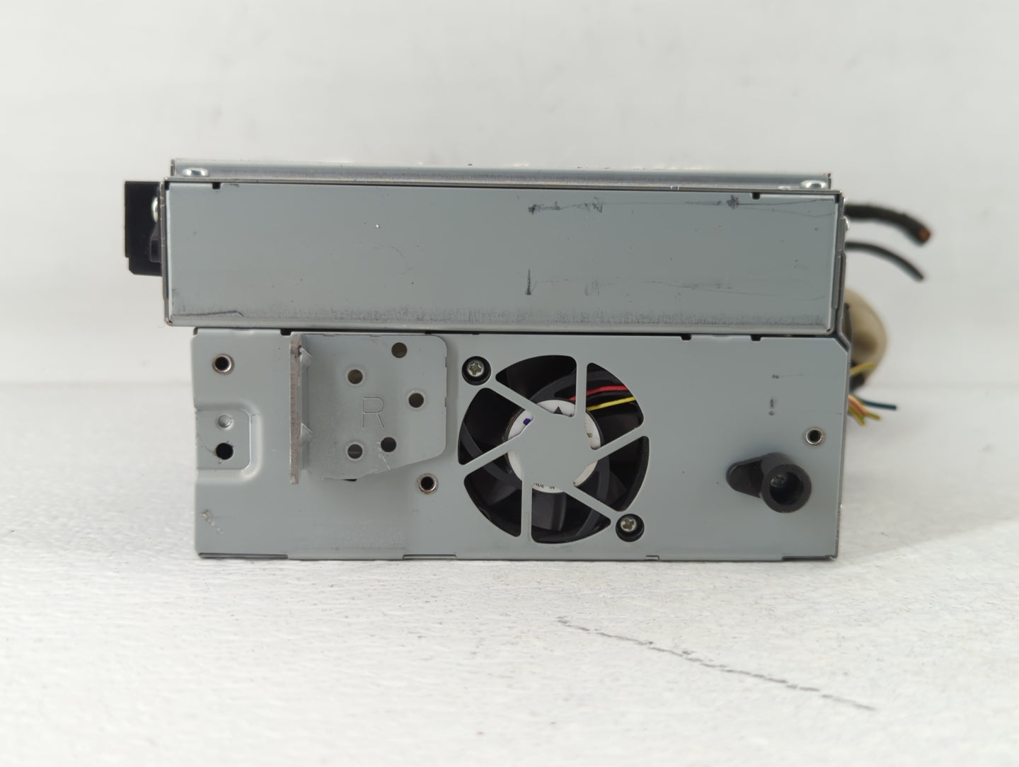 2014-2015 Jaguar Xf Am Fm Cd Player Radio Receiver - Oemusedautoparts1.com