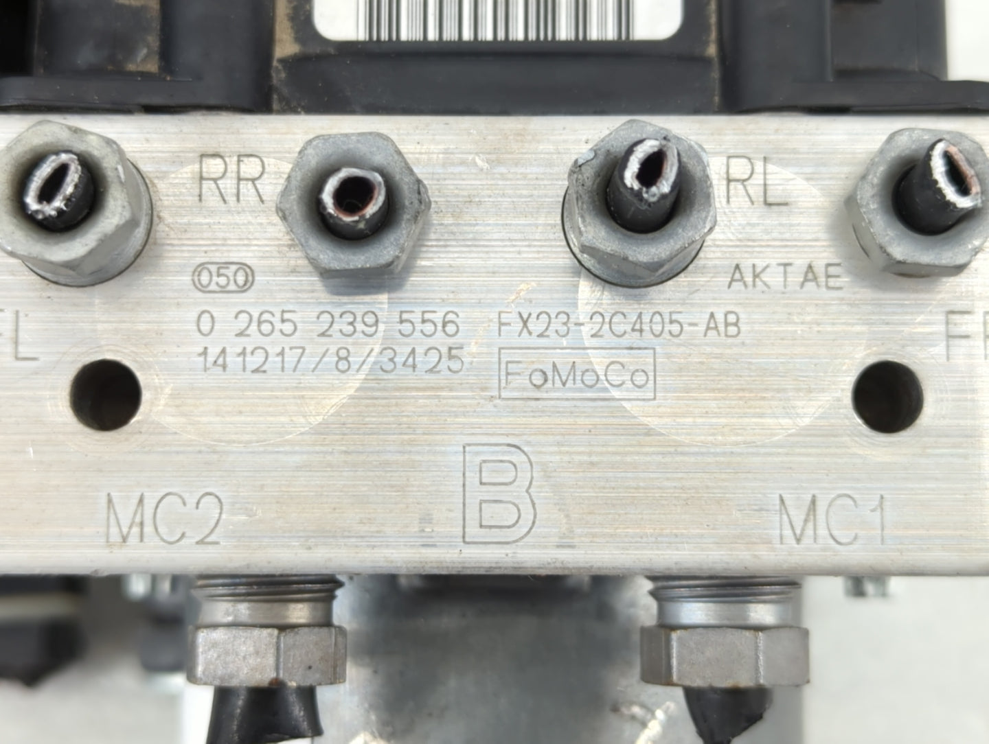 2014-2015 Jaguar Xf ABS Pump Control Module Replacement P/N:FX23-2C405-AB DX23-2C405-BG Fits Fits 2014 2015 OEM Used Auto Pa