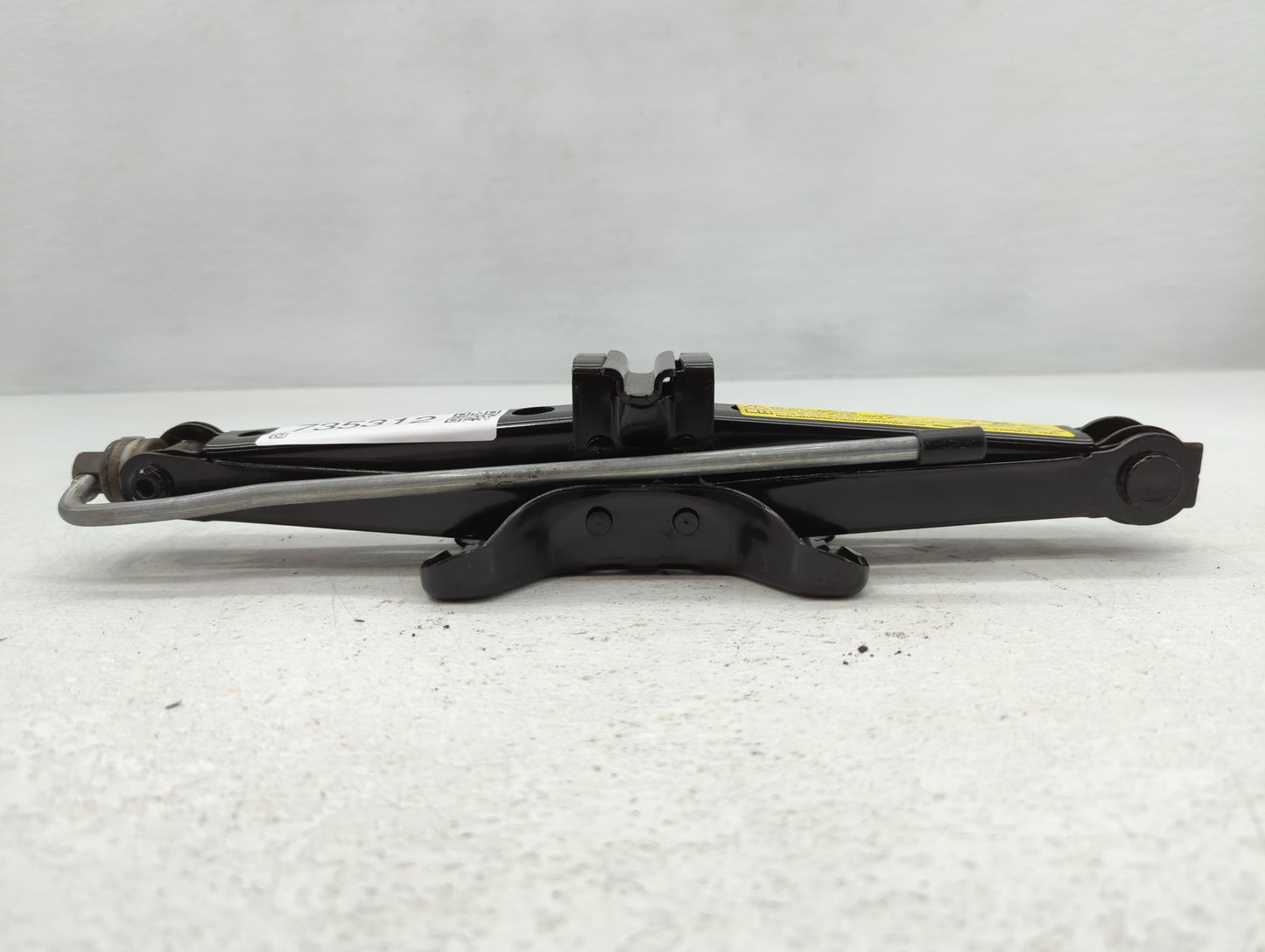 2015 Jaguar Xf Spare Scissor Car Jack - Oemusedautoparts1.com