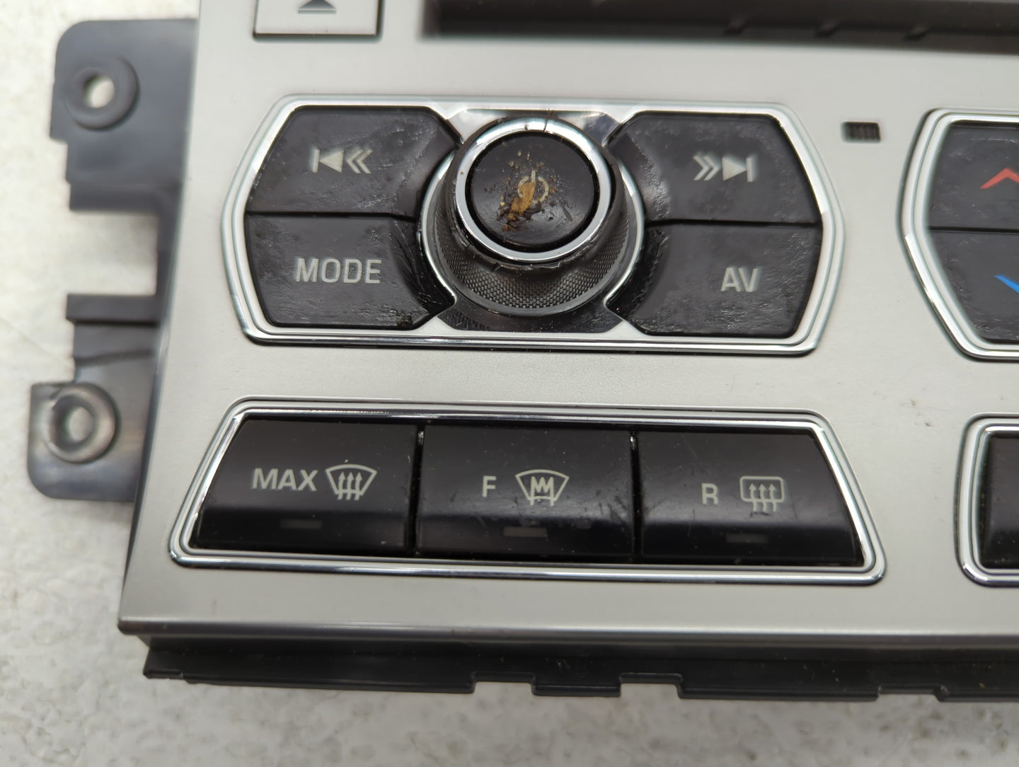2012-2015 Jaguar Xf Radio AM FM Cd Player Receiver Replacement P/N:CX23-18C858-AD Fits Fits 2012 2013 2014 2015 OEM Used Aut