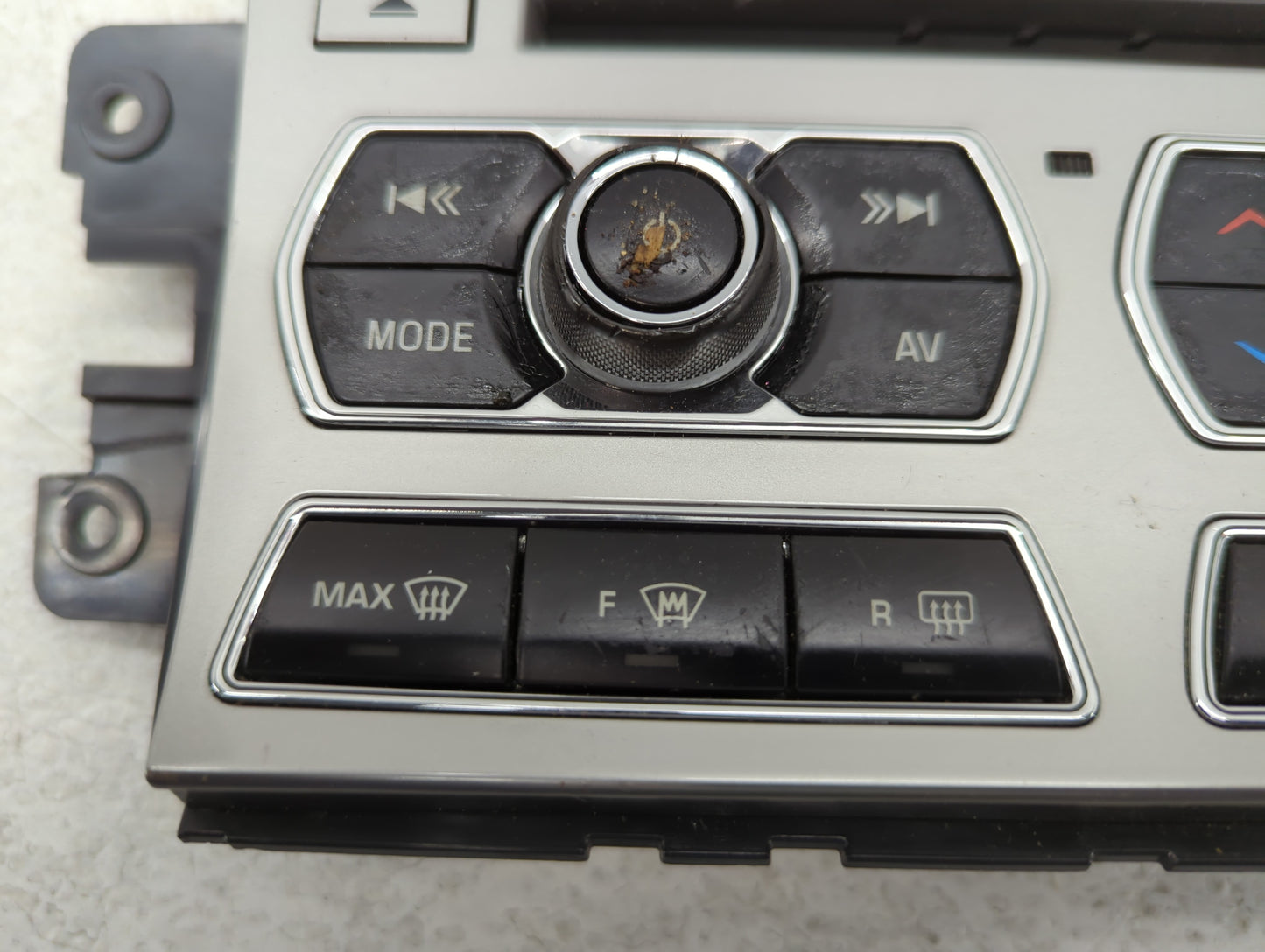 2012-2015 Jaguar Xf Radio AM FM Cd Player Receiver Replacement P/N:CX23-18C858-AD Fits Fits 2012 2013 2014 2015 OEM Used Aut