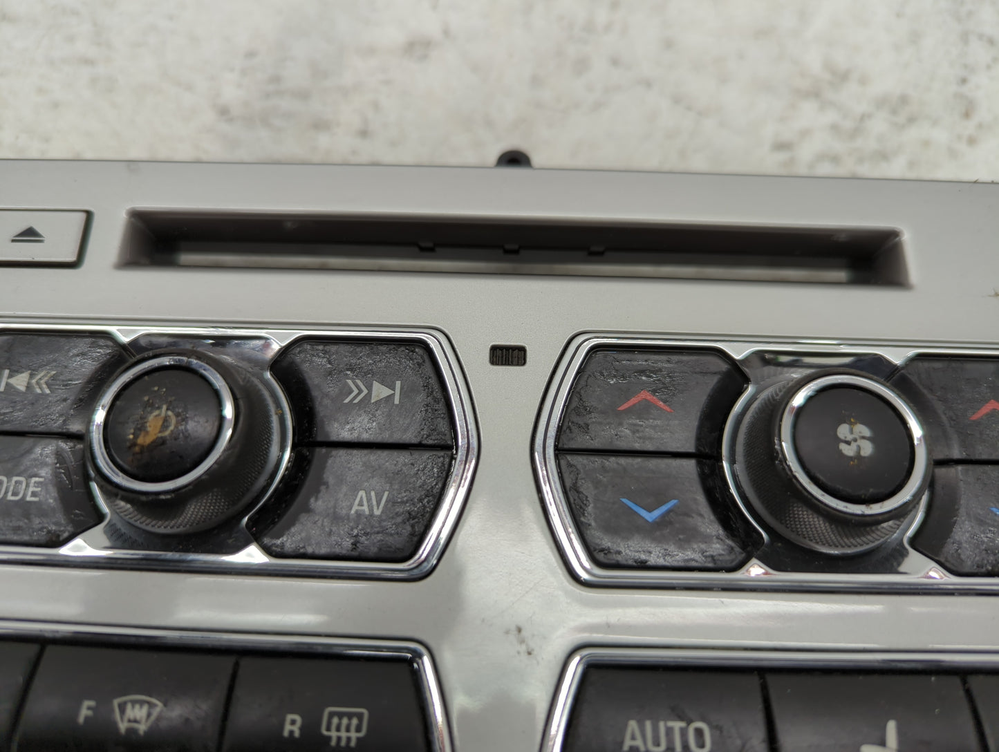 2012-2015 Jaguar Xf Radio AM FM Cd Player Receiver Replacement P/N:CX23-18C858-AD Fits Fits 2012 2013 2014 2015 OEM Used Aut