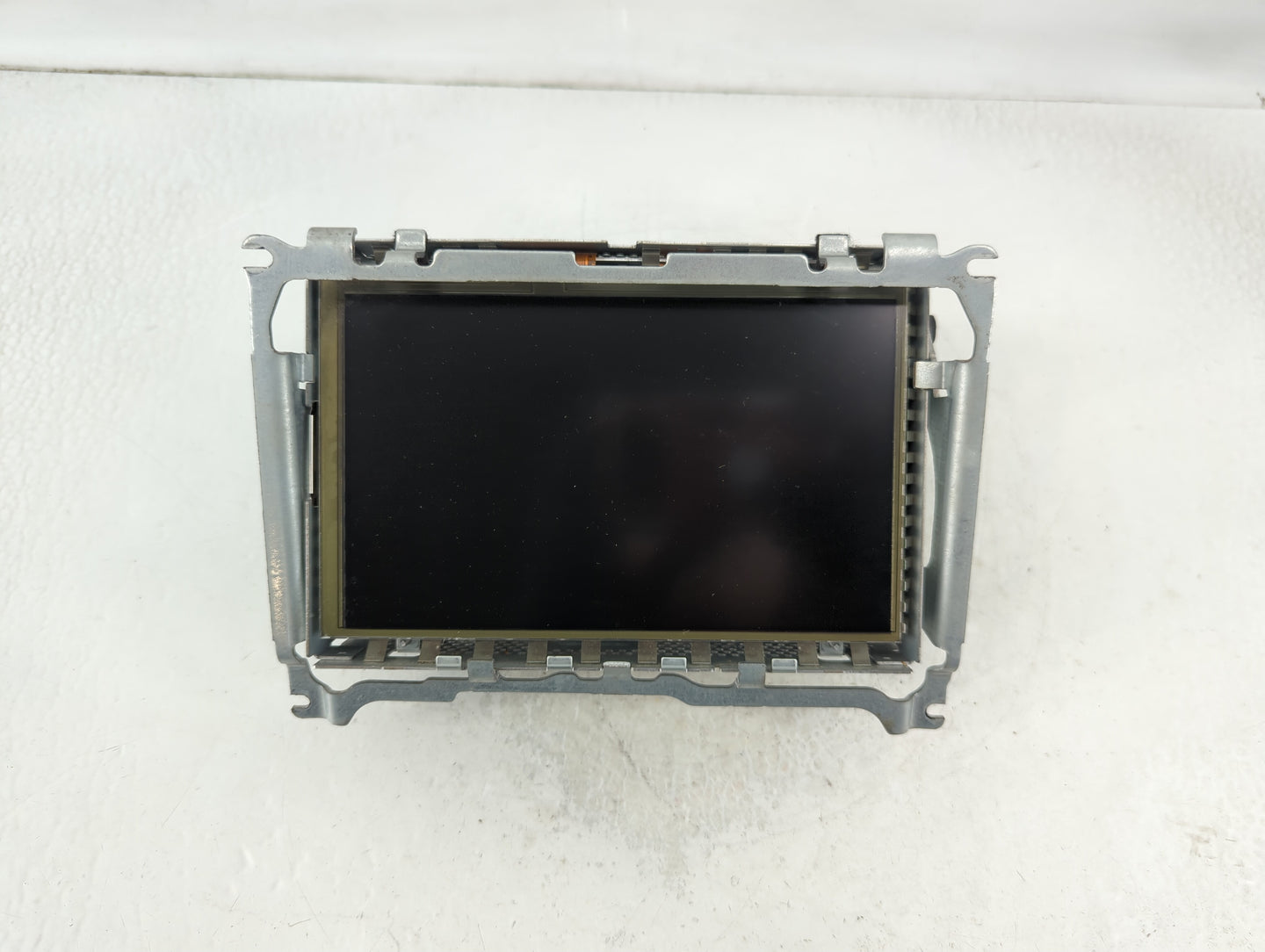 2015 Jaguar Xf Radio AM FM Cd Player Receiver Replacement P/N:7 505 350 194 Fits OEM Used Auto Parts - Oemusedautoparts1.com