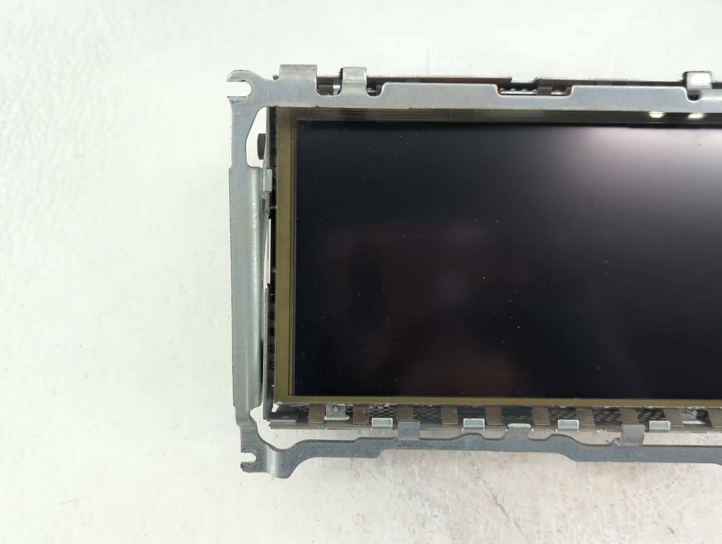 2015 Jaguar Xf Radio AM FM Cd Player Receiver Replacement P/N:7 505 350 194 Fits OEM Used Auto Parts - Oemusedautoparts1.com