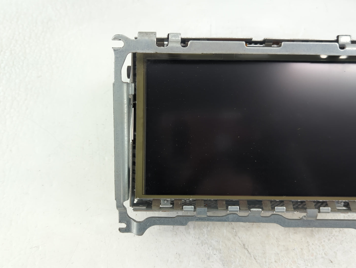 2015 Jaguar Xf Radio AM FM Cd Player Receiver Replacement P/N:7 505 350 194 Fits OEM Used Auto Parts - Oemusedautoparts1.com