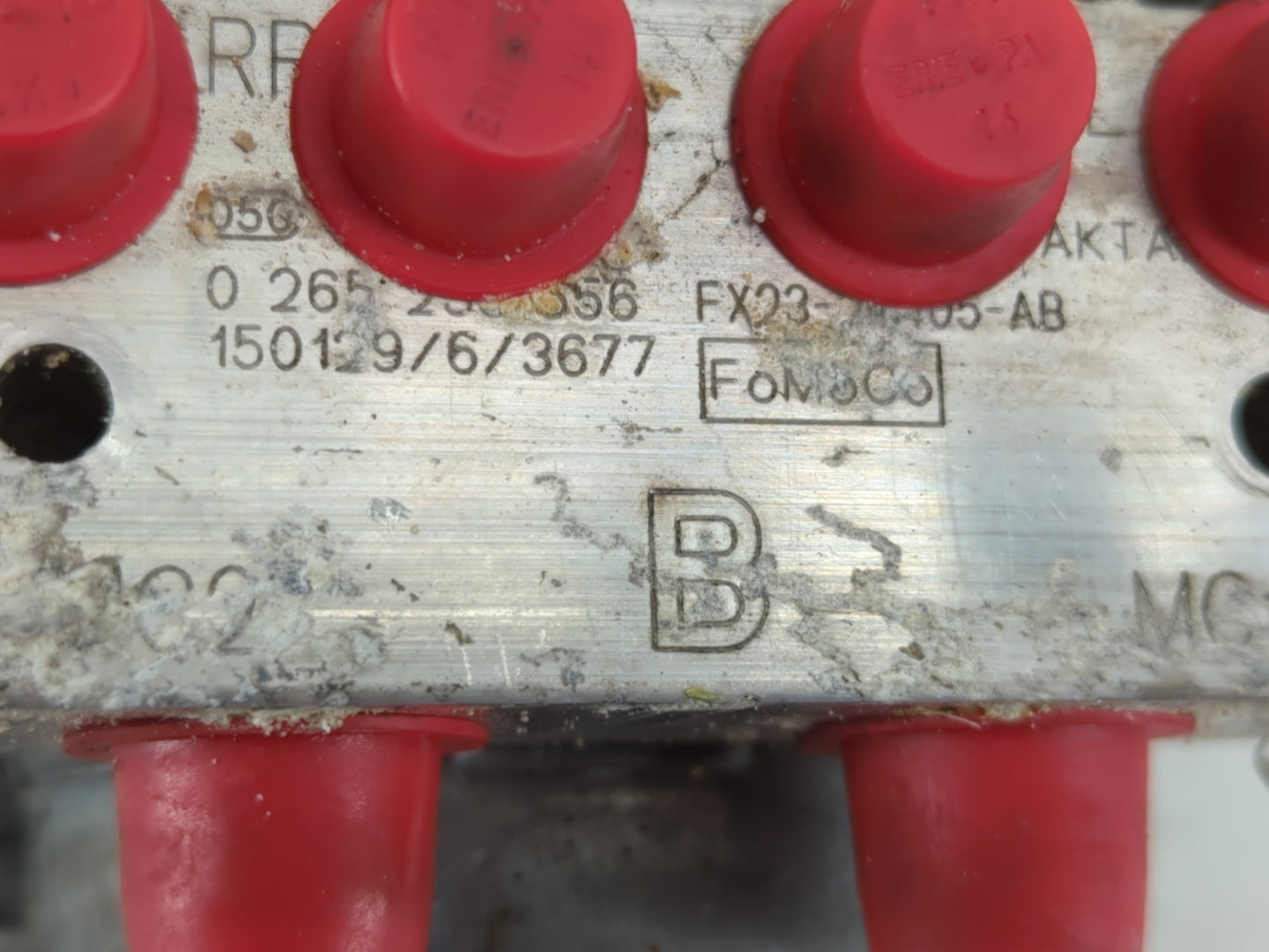 2014-2015 Jaguar Xf ABS Pump Control Module Replacement P/N:FX23-2C405-AB 0 265 235 556 Fits Fits 2014 2015 OEM Used Auto Pa