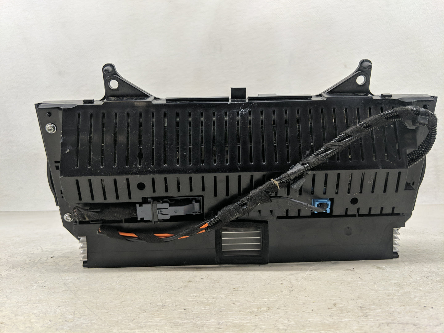 2014-2015 Jaguar Xj Instrument Cluster Speedometer Gauges P/N:FW93-10849-CA Fits Fits 2014 2015 OEM Used Auto Parts - Oemuse