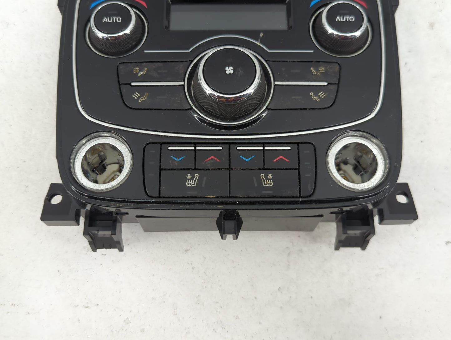 2010-2015 Jaguar Xj Climate Control Module Temperature AC/Heater Replacement P/N:AW93-18D687-DD Fits OEM Used Auto Parts - O