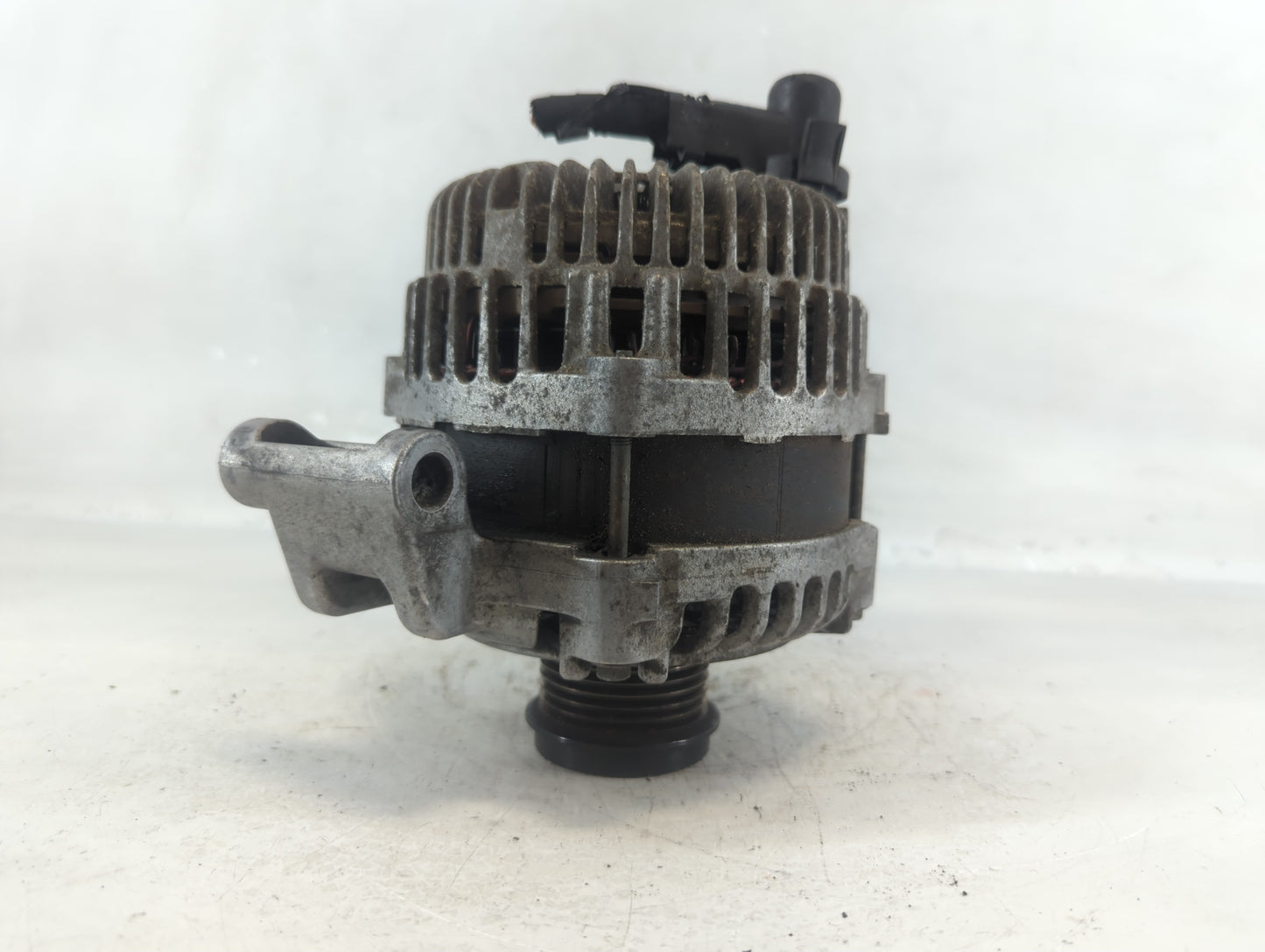 2014-2018 Jeep Cherokee Alternator Replacement Generator Charging Assembly Engine OEM P/N:56029624AA Fits OEM Used Auto Part