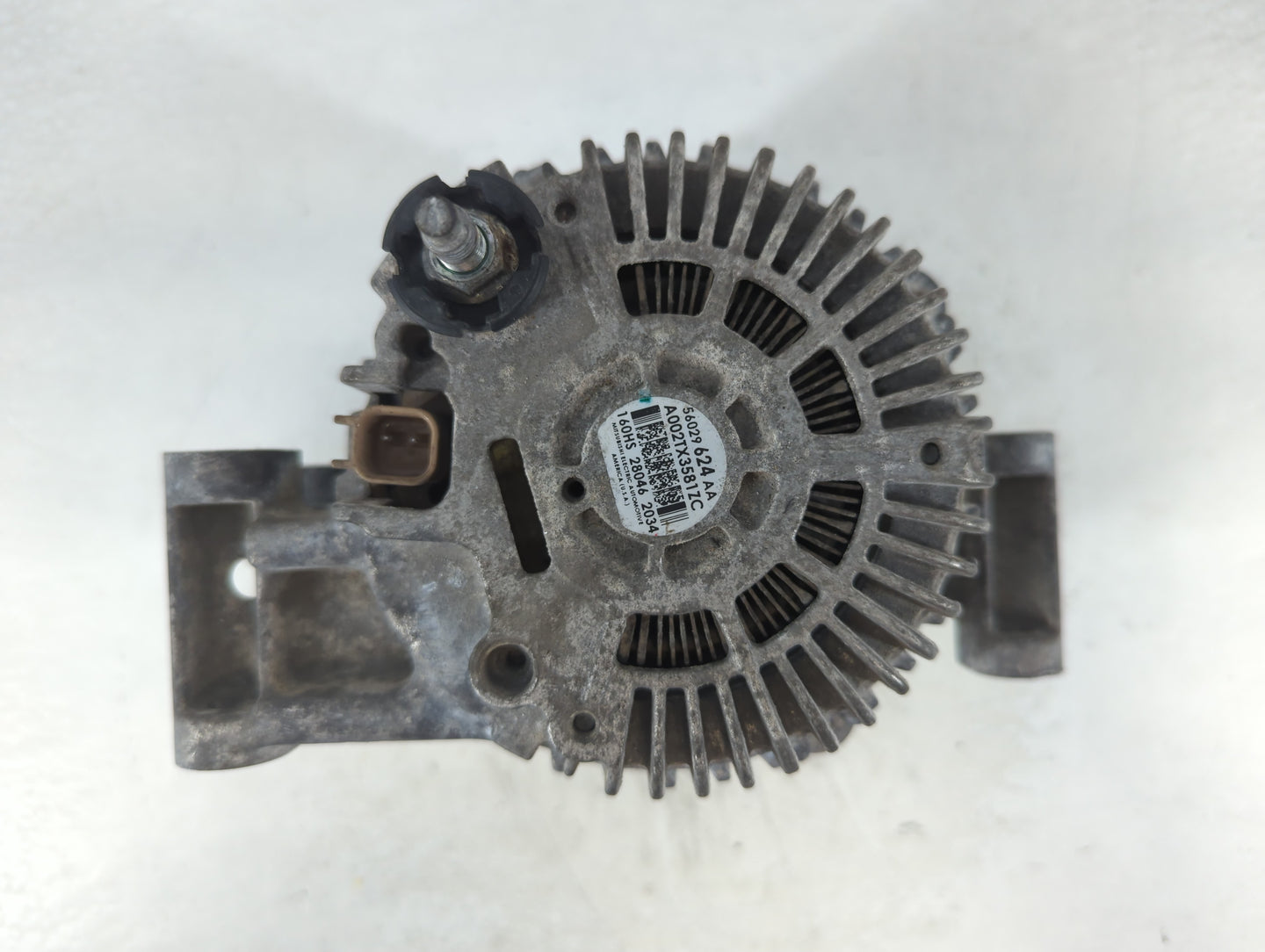 2014-2018 Jeep Cherokee Alternator Replacement Generator Charging Assembly Engine OEM P/N:56029624AA Fits OEM Used Auto Part