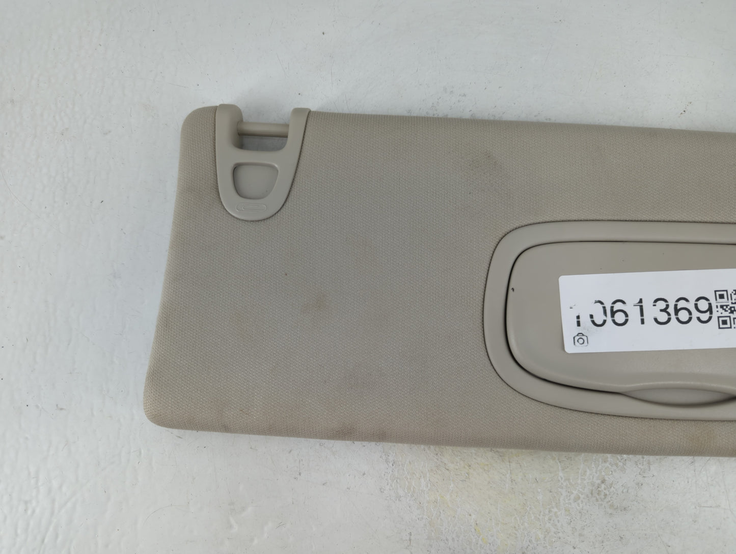 2014-2018 Jeep Cherokee Sun Visor Shade Replacement Passenger Right Mirror Fits Fits 2014 2015 2016 2017 2018 OEM Used Auto 