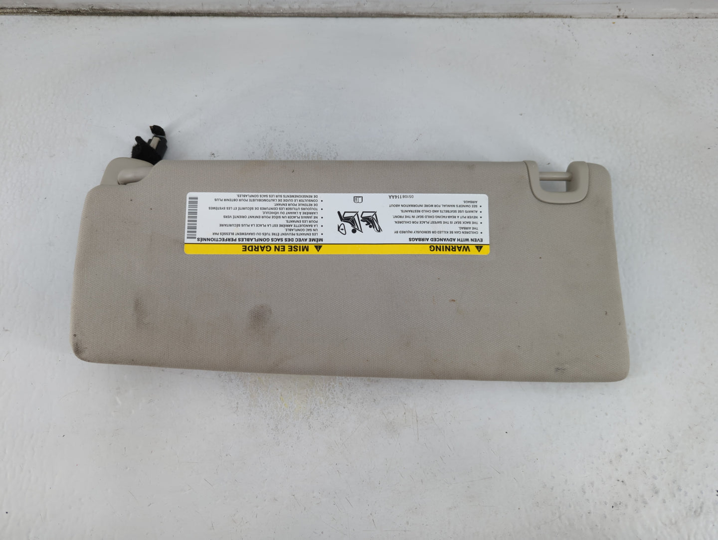 2014-2018 Jeep Cherokee Sun Visor Shade Replacement Passenger Right Mirror Fits Fits 2014 2015 2016 2017 2018 OEM Used Auto 