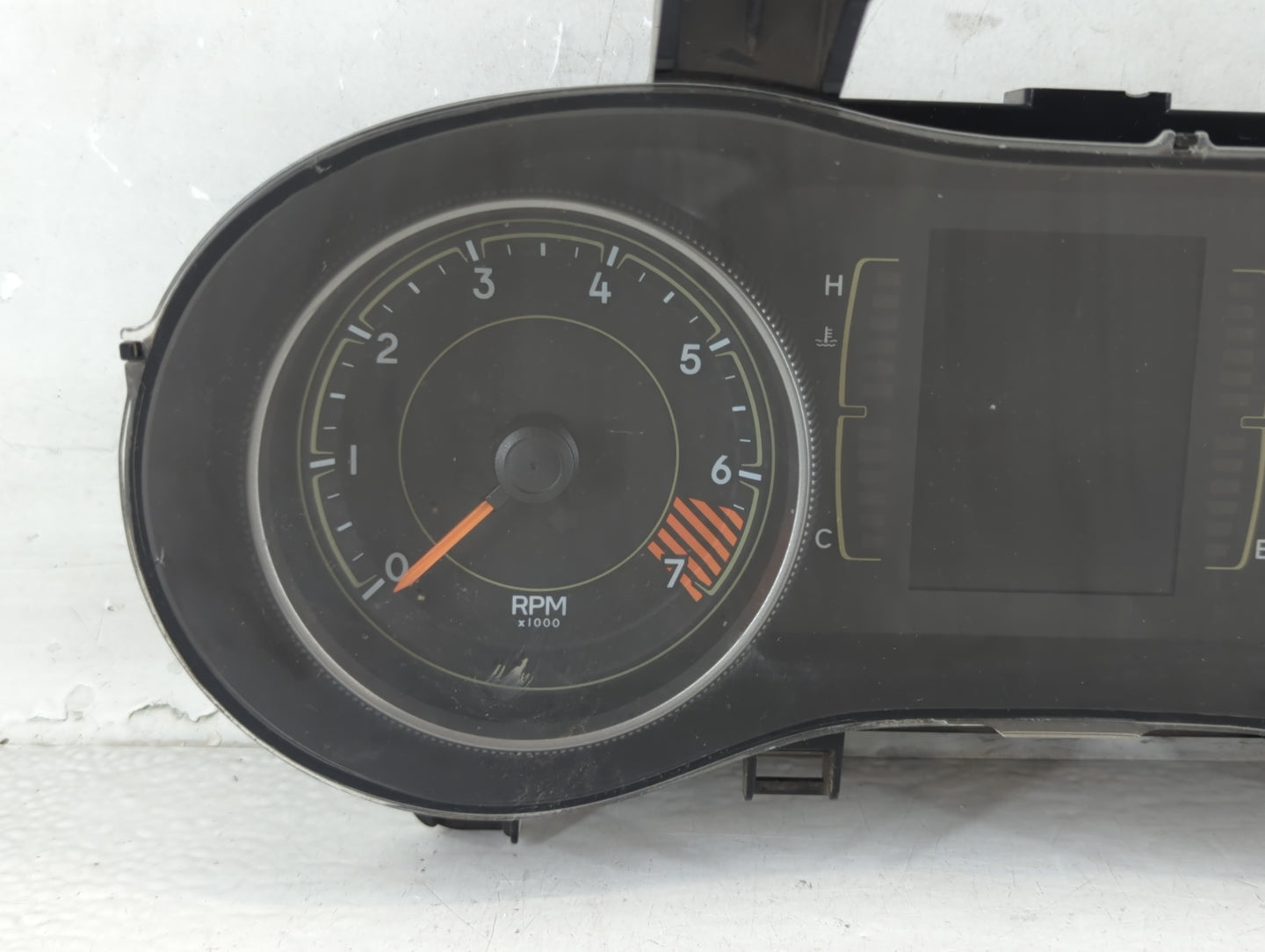 2015 Jeep Cherokee Instrument Cluster Speedometer Gauges P/N:P68241293AD Fits OEM Used Auto Parts - Oemusedautoparts1.com