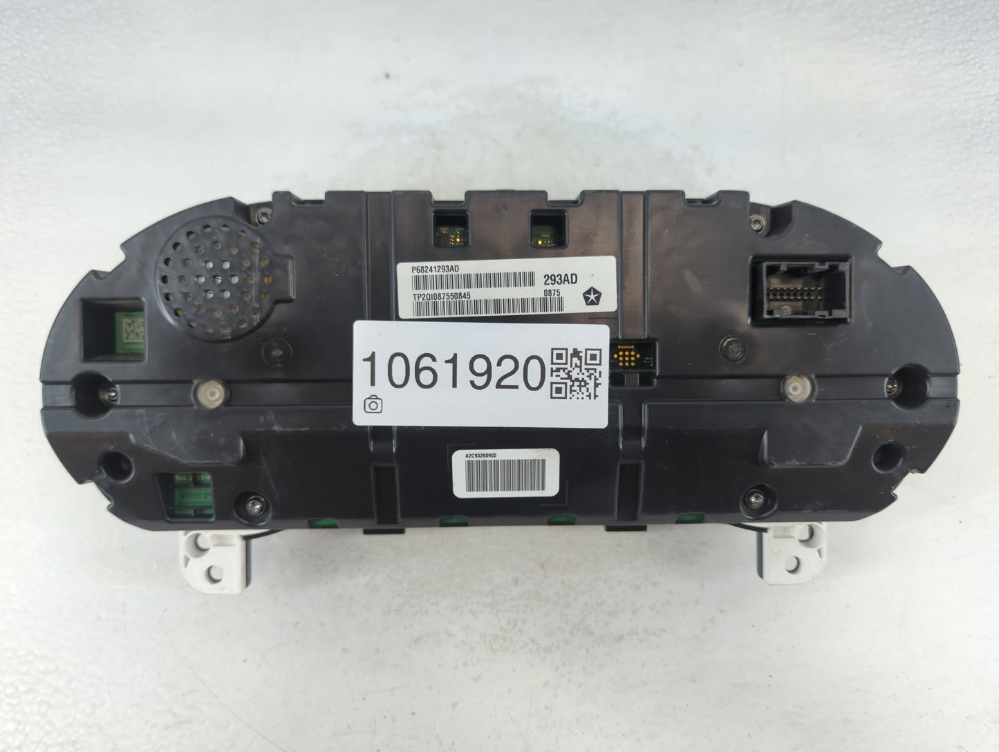 2015 Jeep Cherokee Instrument Cluster Speedometer Gauges P/N:P68241293AD Fits OEM Used Auto Parts - Oemusedautoparts1.com