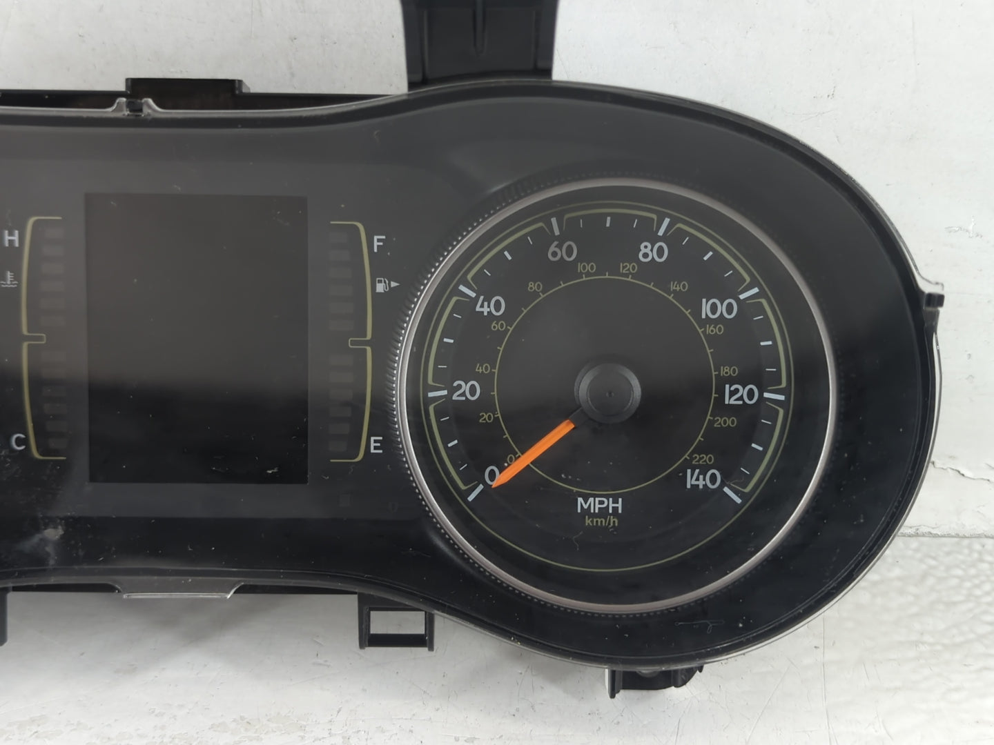 2015 Jeep Cherokee Instrument Cluster Speedometer Gauges P/N:P68241293AC Fits OEM Used Auto Parts - Oemusedautoparts1.com