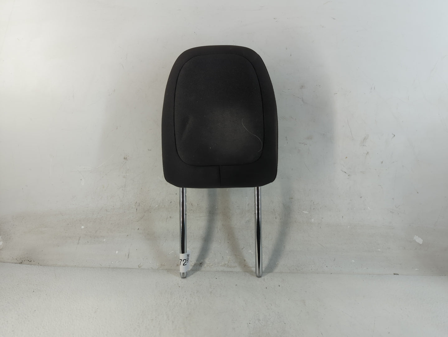 2015-2022 Jeep Cherokee Headrest Head Rest Front Driver Passenger Seat Fits Fits 2015 2016 2017 2018 2019 2020 2021 2022 OEM