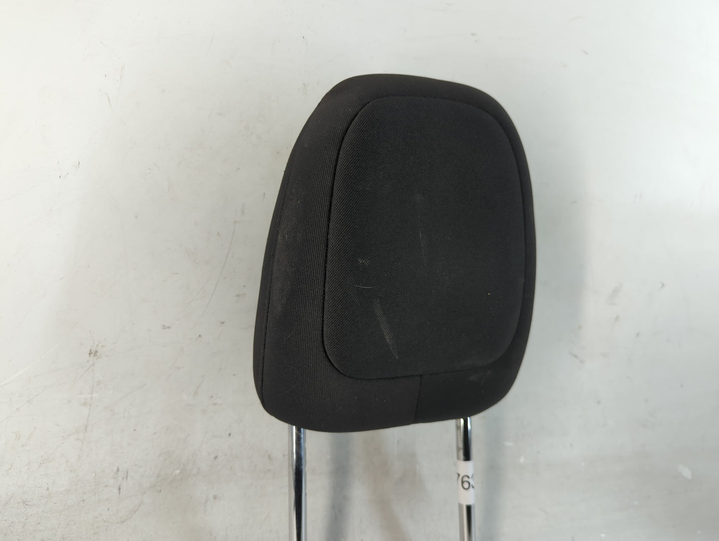 2015-2022 Jeep Cherokee Headrest Head Rest Front Driver Passenger Seat Fits Fits 2015 2016 2017 2018 2019 2020 2021 2022 OEM