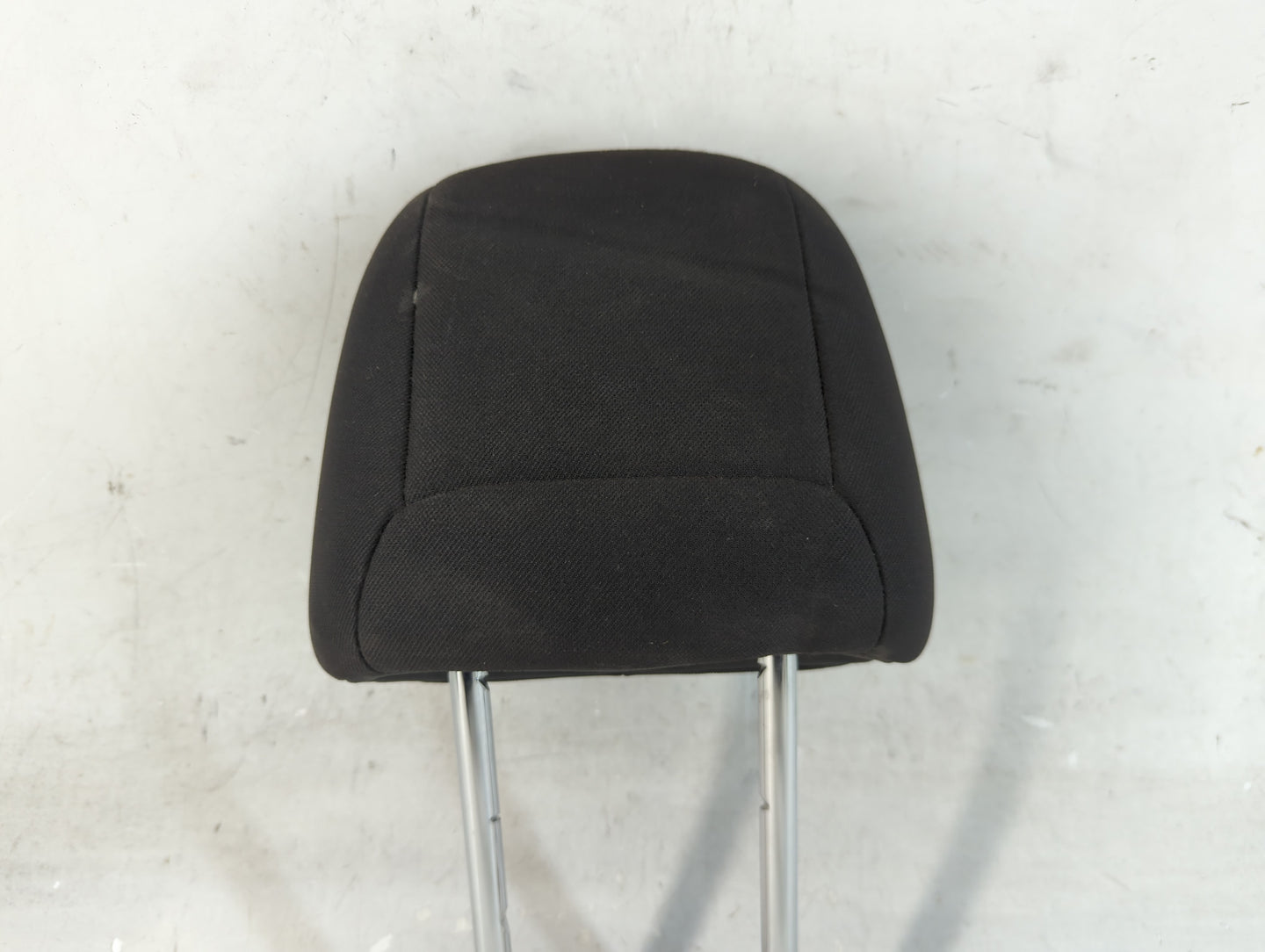 2015-2022 Jeep Cherokee Headrest Head Rest Front Driver Passenger Seat Fits Fits 2015 2016 2017 2018 2019 2020 2021 2022 OEM