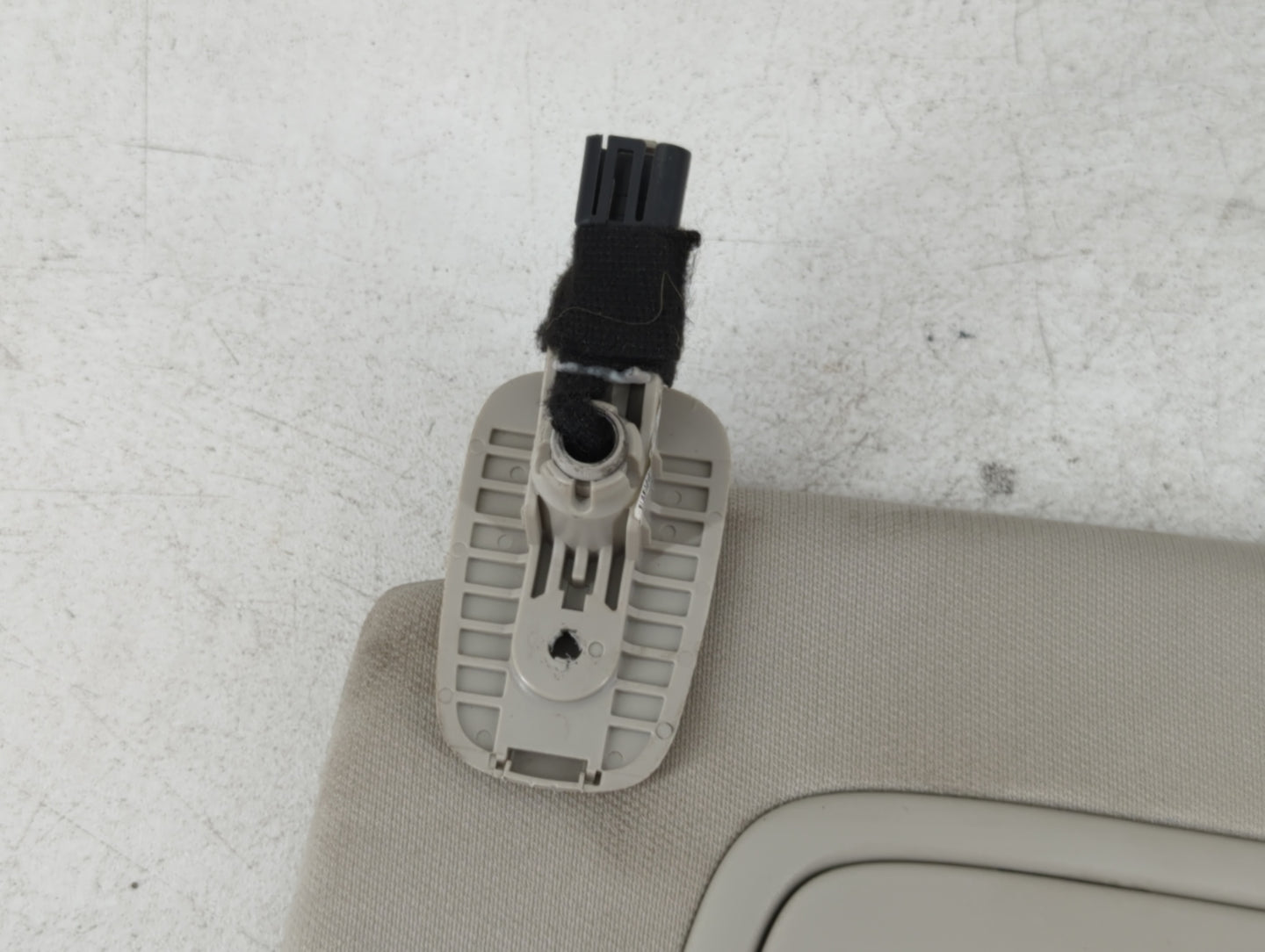 2014-2018 Jeep Cherokee Sun Visor Shade Replacement Passenger Right Mirror Fits Fits 2014 2015 2016 2017 2018 OEM Used Auto 