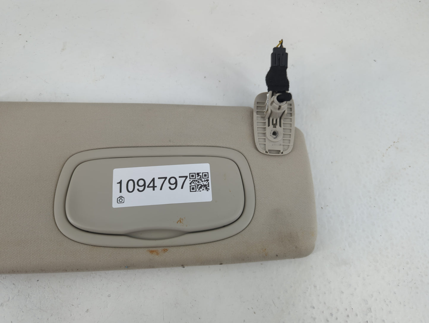 2014-2018 Jeep Cherokee Sun Visor Shade Replacement Passenger Right Mirror Fits Fits 2014 2015 2016 2017 2018 OEM Used Auto 