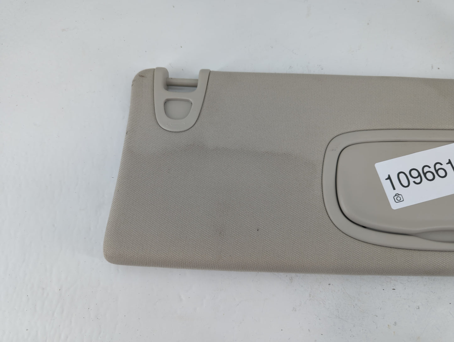 2014-2018 Jeep Cherokee Sun Visor Shade Replacement Passenger Right Mirror Fits Fits 2014 2015 2016 2017 2018 OEM Used Auto 