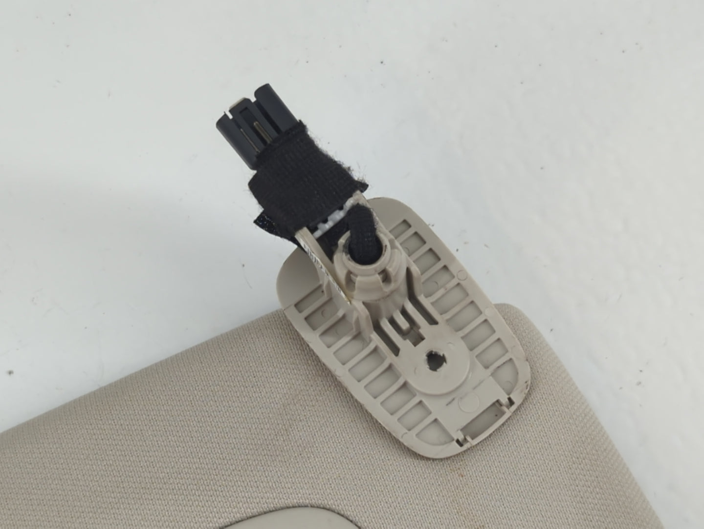 2014-2018 Jeep Cherokee Sun Visor Shade Replacement Passenger Right Mirror Fits Fits 2014 2015 2016 2017 2018 OEM Used Auto 