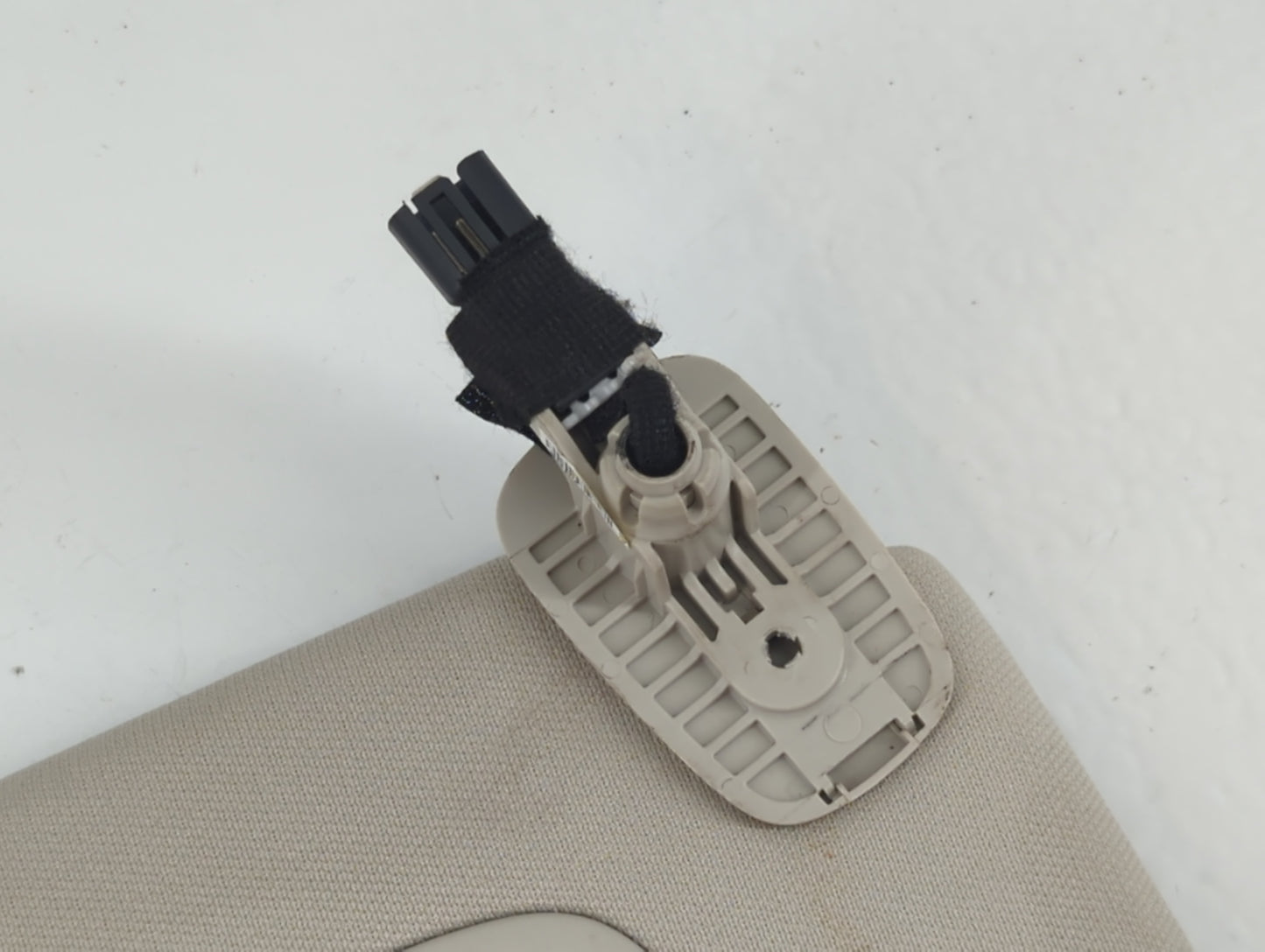 2014-2018 Jeep Cherokee Sun Visor Shade Replacement Passenger Right Mirror Fits Fits 2014 2015 2016 2017 2018 OEM Used Auto 