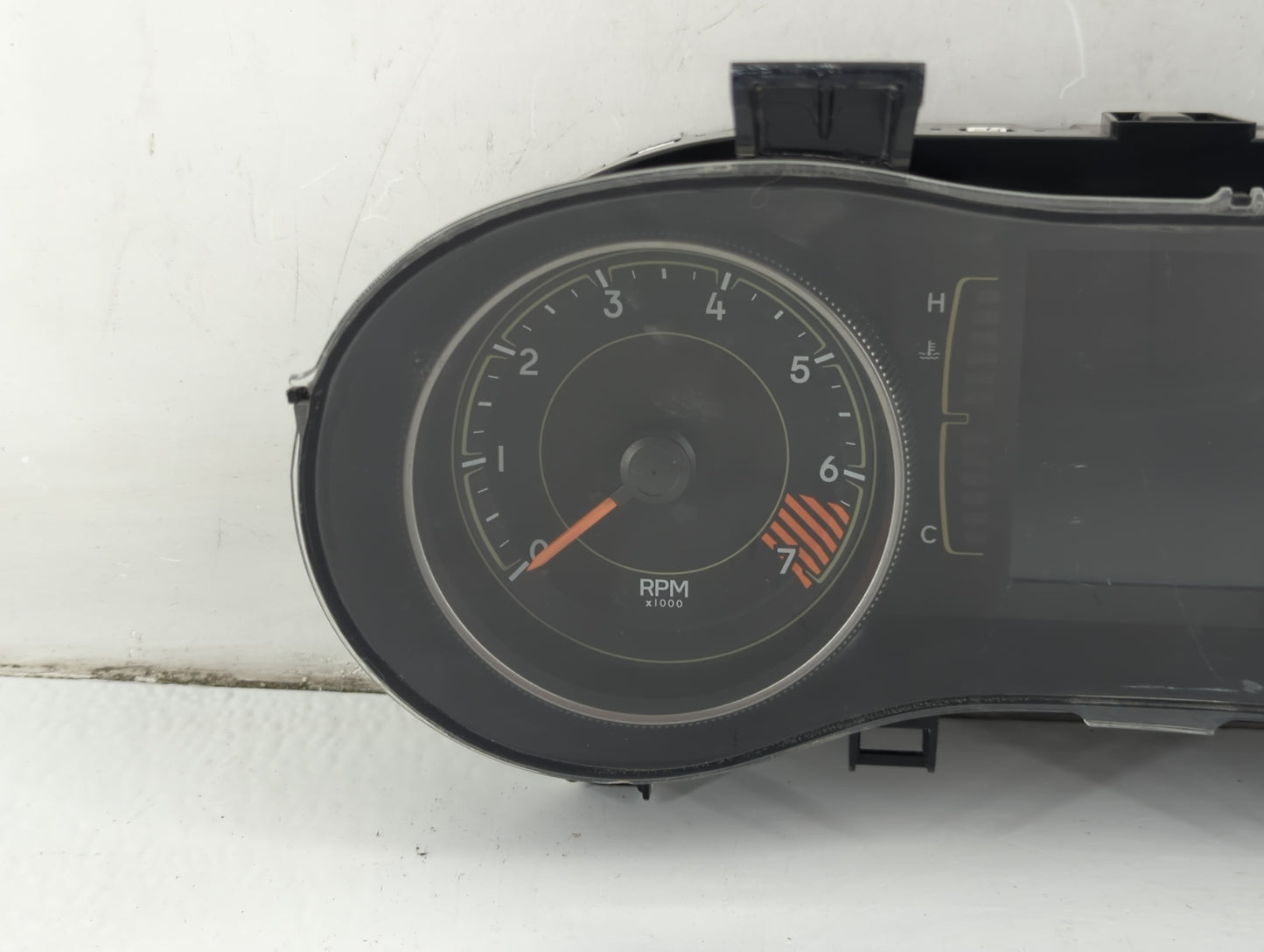 2015 Jeep Cherokee Instrument Cluster Speedometer Gauges P/N:P68241293AC Fits OEM Used Auto Parts - Oemusedautoparts1.com
