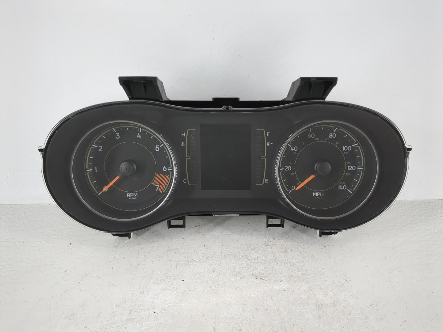 2015 Jeep Cherokee Instrument Cluster Speedometer Gauges P/N:P68241293AC Fits OEM Used Auto Parts - Oemusedautoparts1.com