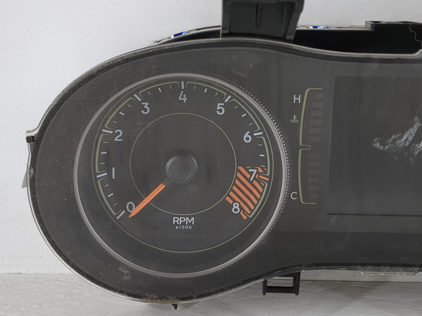 2015 Jeep Cherokee Instrument Cluster Speedometer Gauges P/N:P68241304AC Fits OEM Used Auto Parts - Oemusedautoparts1.com