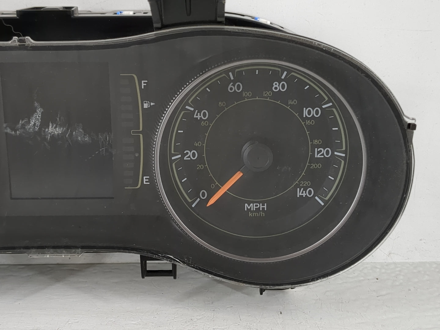 2015 Jeep Cherokee Instrument Cluster Speedometer Gauges P/N:P68241304AC Fits OEM Used Auto Parts - Oemusedautoparts1.com