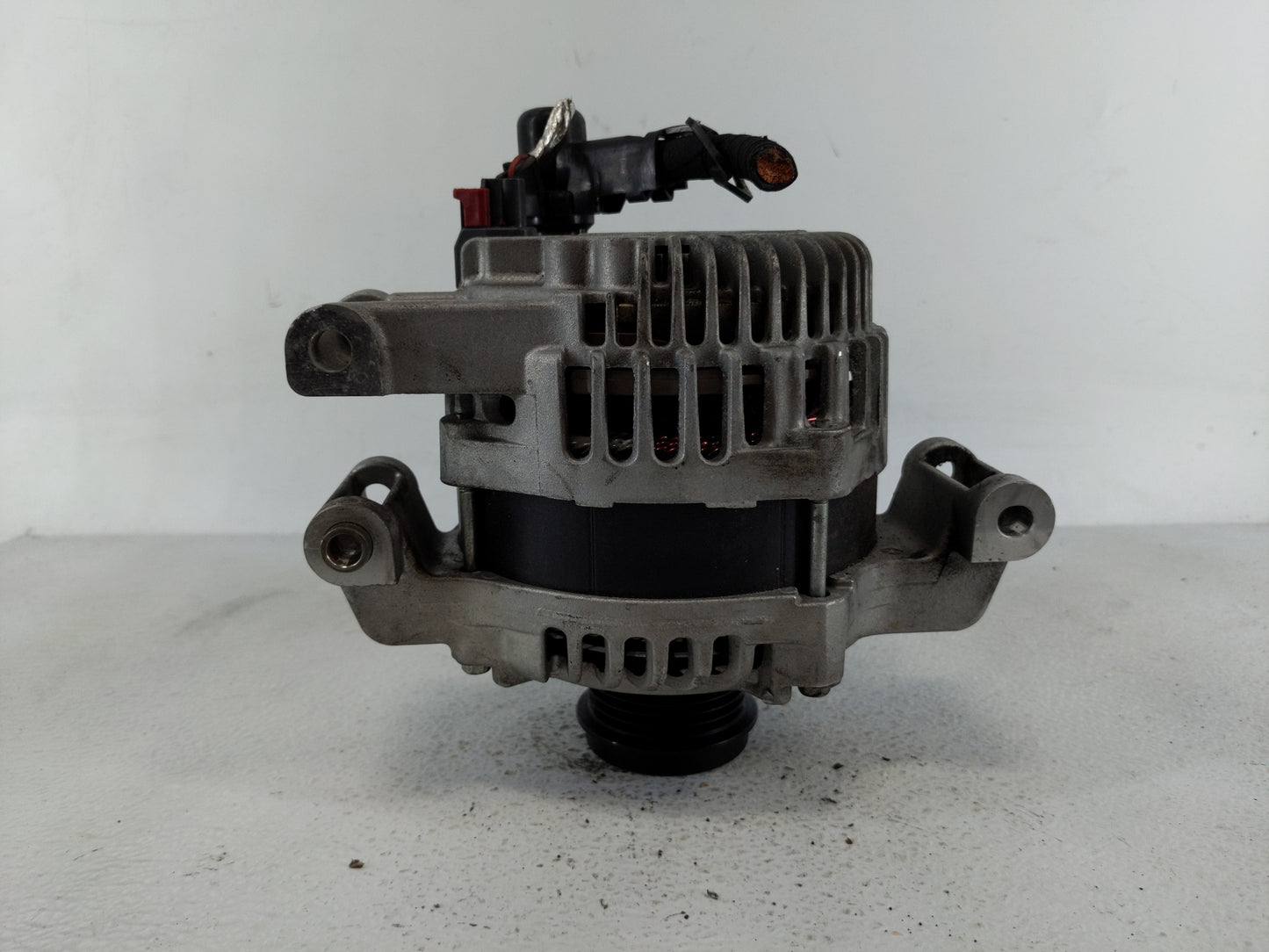 2014-2018 Jeep Cherokee Alternator Replacement Generator Charging Assembly Engine OEM P/N:56029624AA Fits OEM Used Auto Part