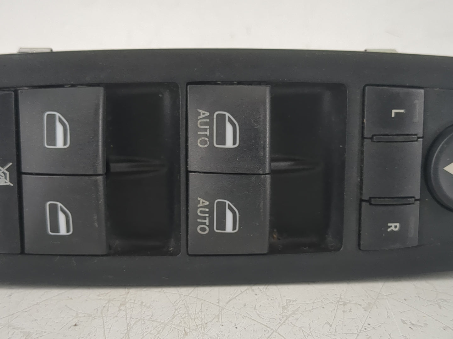 2015-2022 Jeep Cherokee Master Power Window Switch Replacement Driver Side Left P/N:68231805AA Fits OEM Used Auto Parts - Oe