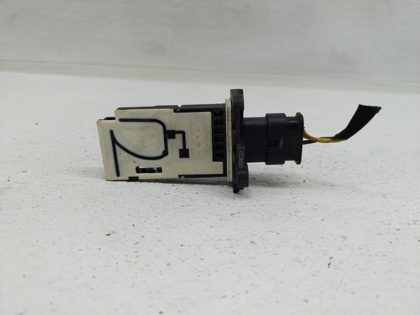 2014-2018 Jeep Cherokee Mass Air Flow Meter Maf - Oemusedautoparts1.com