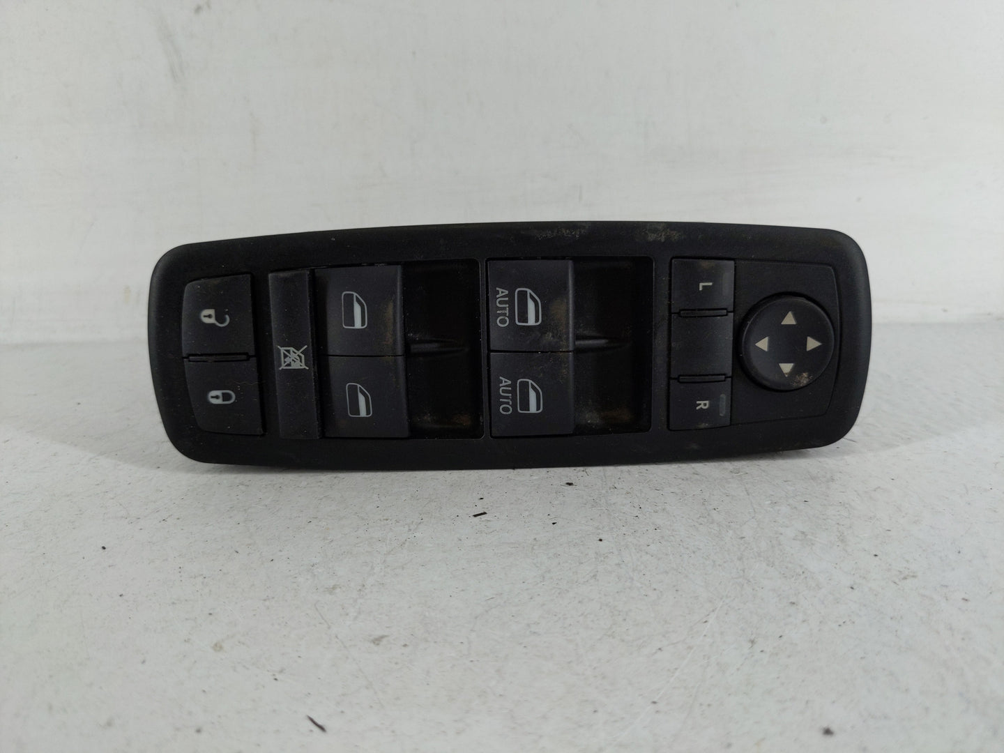 2015-2022 Jeep Cherokee Master Power Window Switch Replacement Driver Side Left P/N:68231805AA Fits OEM Used Auto Parts - Oe