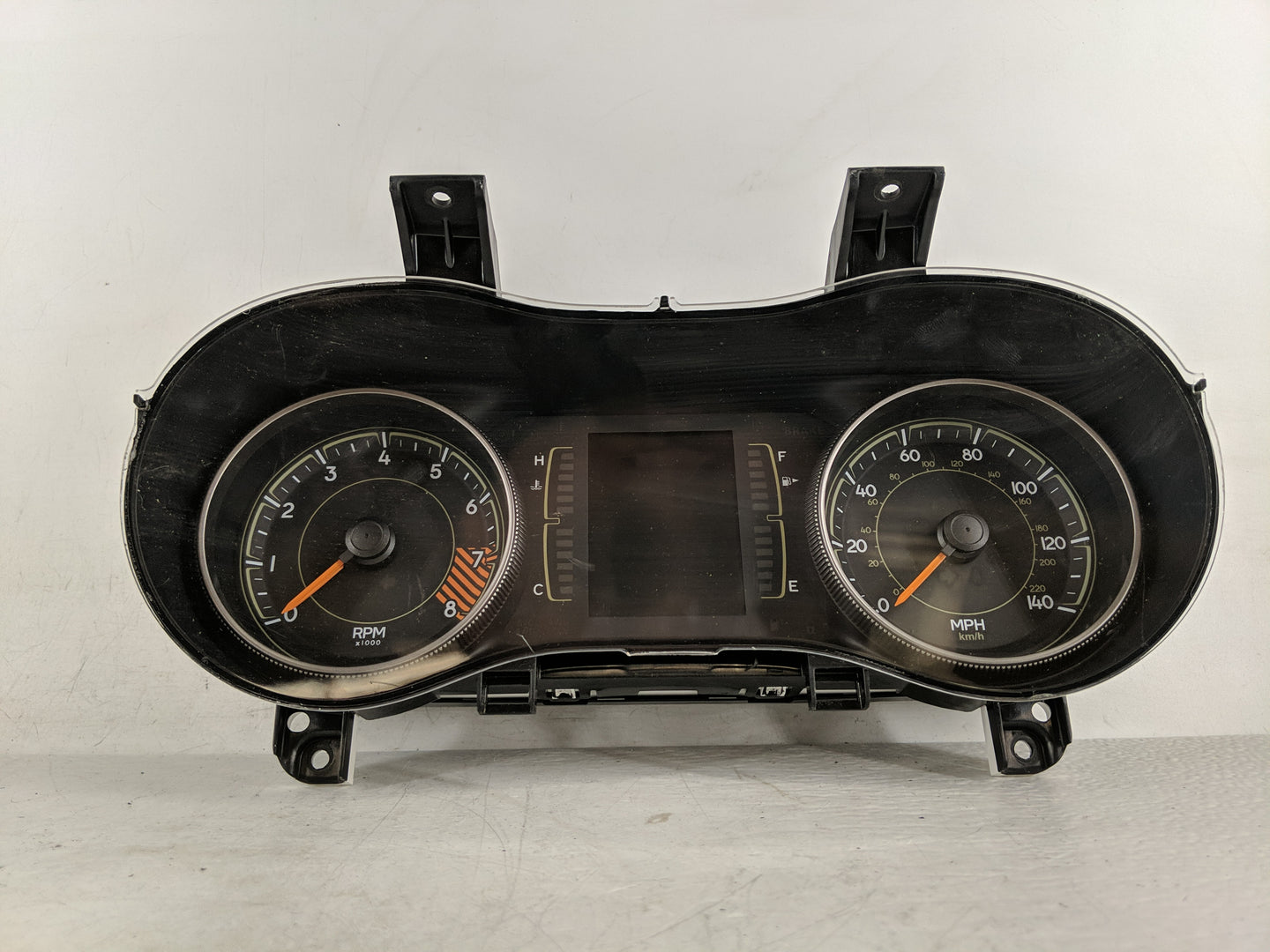 2015 Jeep Cherokee Instrument Cluster Speedometer Gauges P/N:P68241304AC Fits OEM Used Auto Parts - Oemusedautoparts1.com