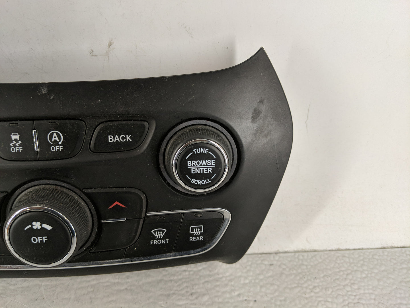 2015-2018 Jeep Cherokee Climate Control Module Temperature AC/Heater Replacement P/N:68249518AA Fits Fits 2015 2016 2017 201