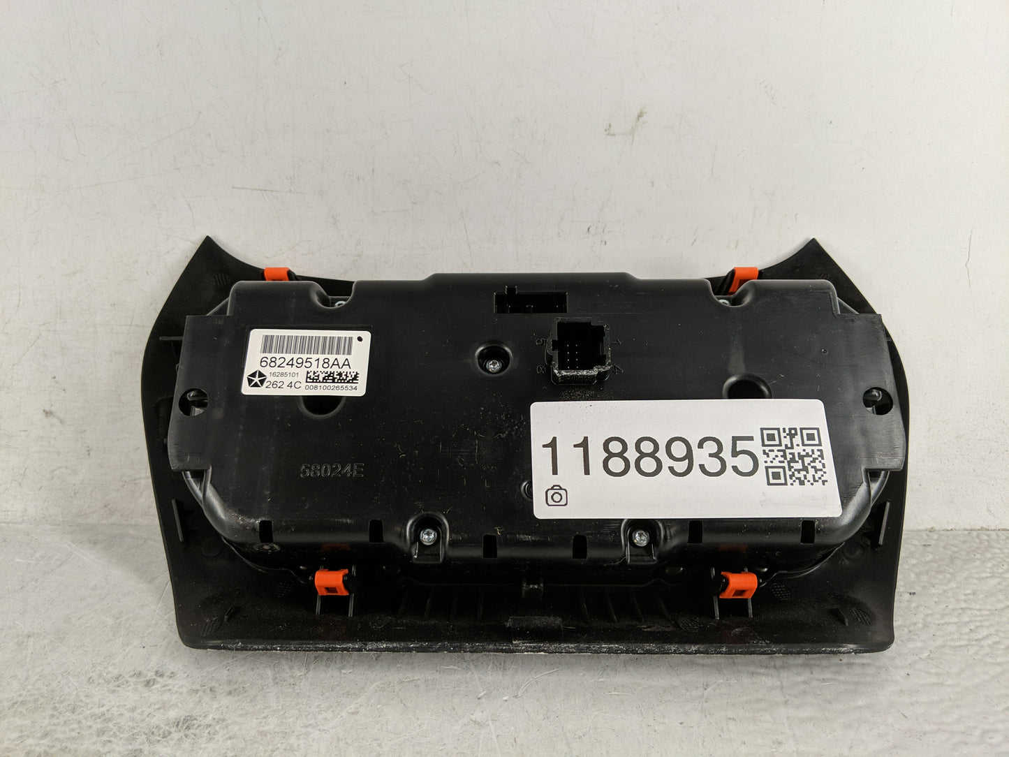 2015-2018 Jeep Cherokee Climate Control Module Temperature AC/Heater Replacement P/N:68249518AA Fits Fits 2015 2016 2017 201