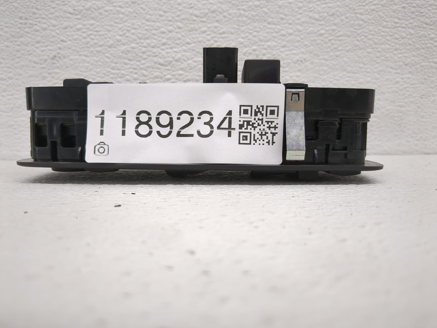 2015-2022 Jeep Cherokee Master Power Window Switch Replacement Driver Side Left P/N:68271206AA Fits OEM Used Auto Parts - Oe