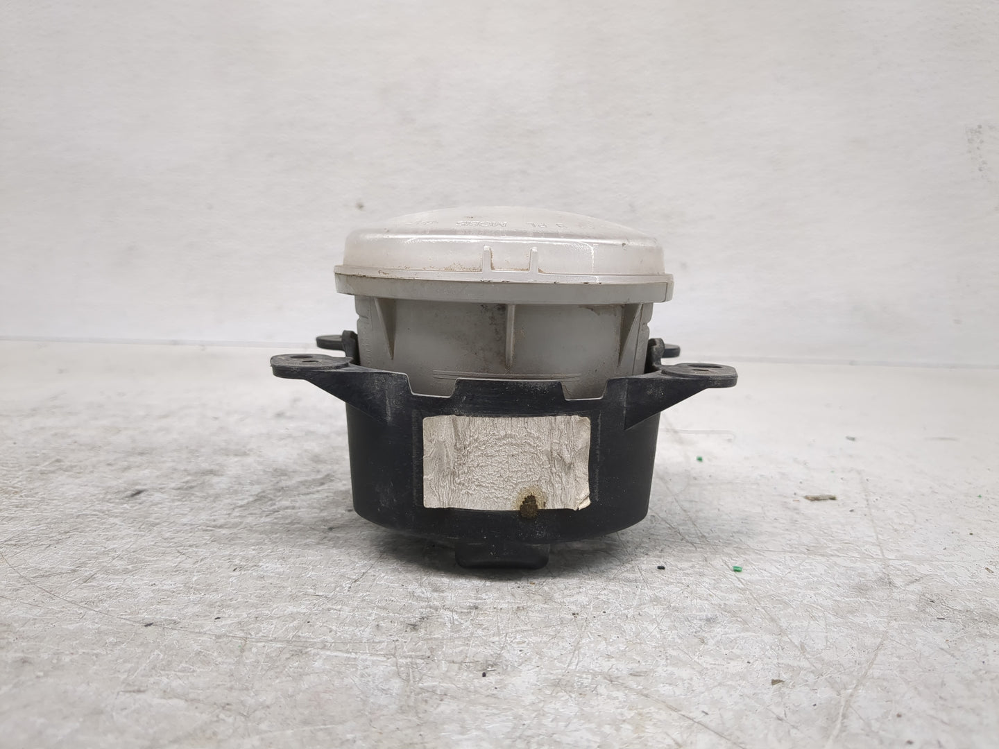 2014-2018 Jeep Cherokee Driver Left Oem Front Light Lamp - Oemusedautoparts1.com