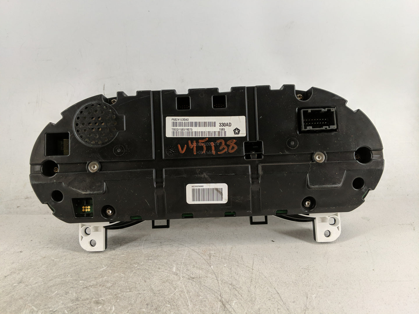 2015 Jeep Cherokee Instrument Cluster Speedometer Gauges P/N:P68241330AD Fits OEM Used Auto Parts - Oemusedautoparts1.com