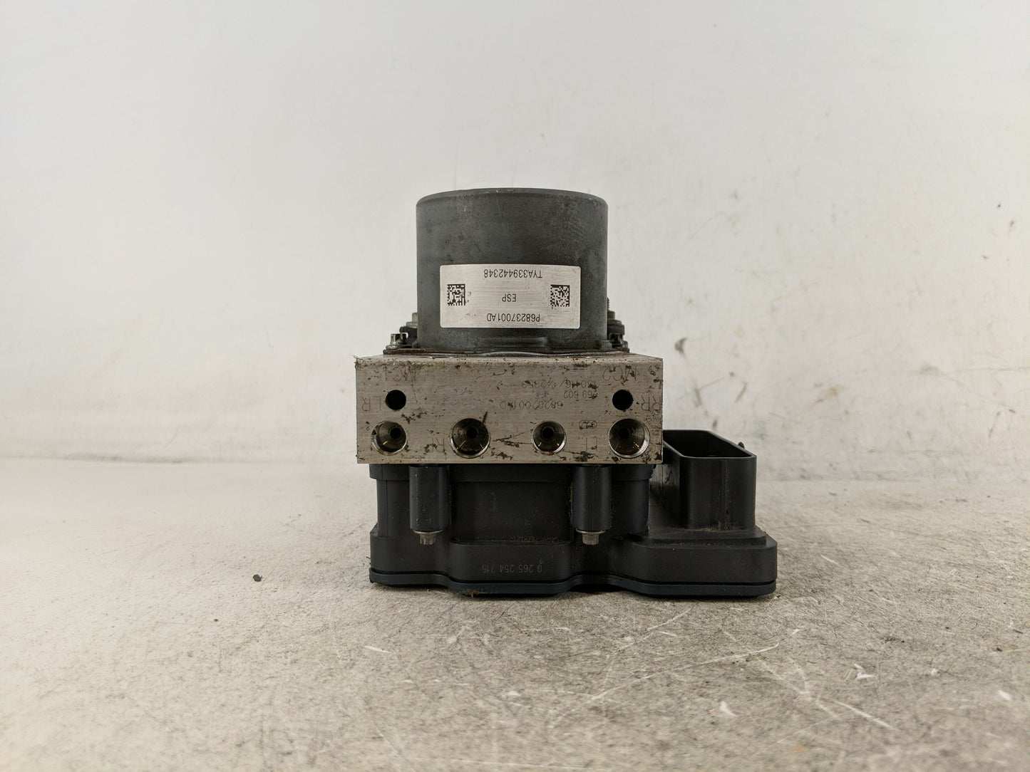 2015 Jeep Cherokee ABS Pump Control Module Replacement P/N:0265956137 2265106455, 031 1151 Fits OEM Used Auto Parts - Oemuse