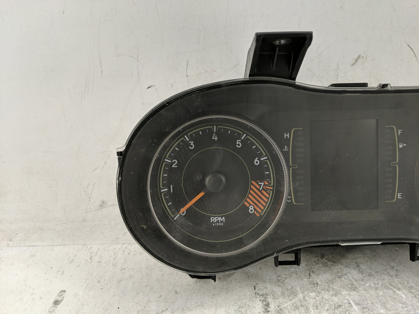2015 Jeep Cherokee Instrument Cluster Speedometer Gauges Fits OEM Used Auto Parts - Oemusedautoparts1.com