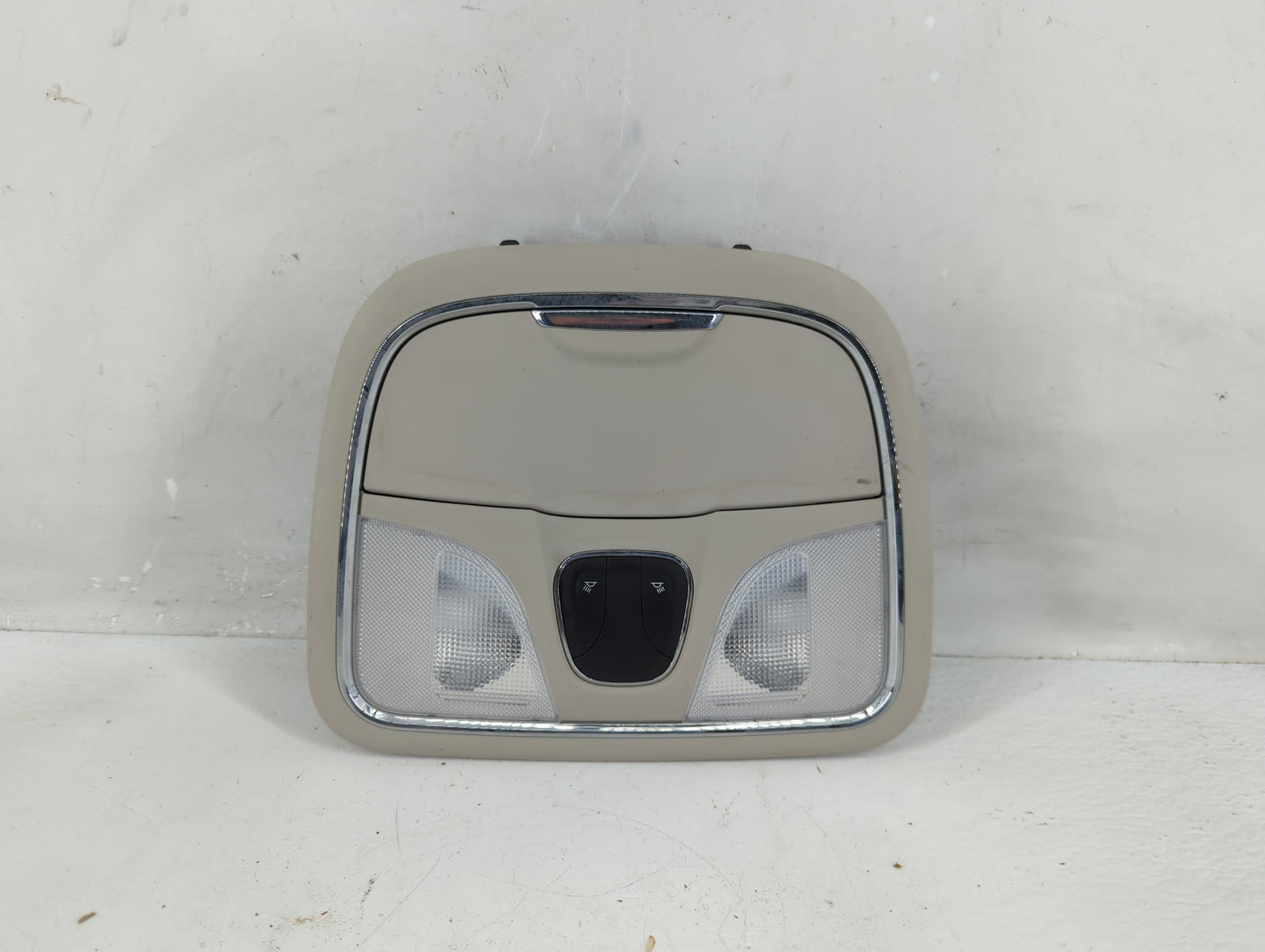 2015 Jeep Cherokee Overhead Roof Console - Oemusedautoparts1.com