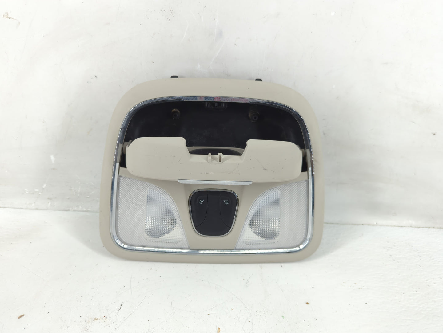 2015 Jeep Cherokee Overhead Roof Console - Oemusedautoparts1.com