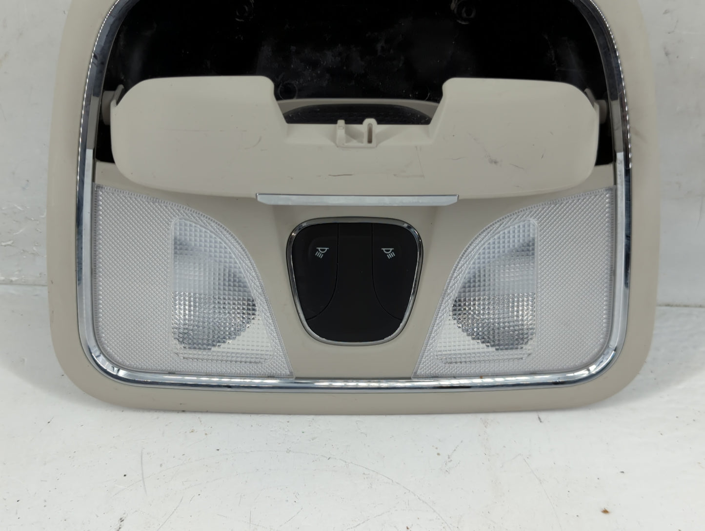 2015 Jeep Cherokee Overhead Roof Console - Oemusedautoparts1.com