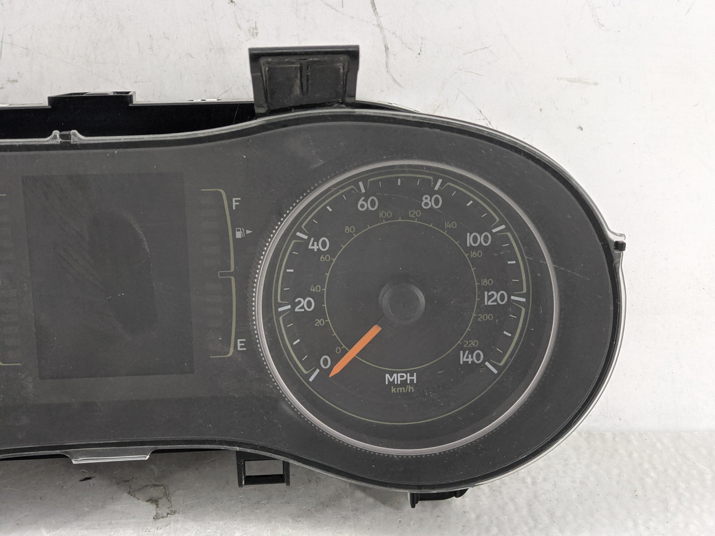 2015 Jeep Cherokee Instrument Cluster Speedometer Gauges P/N:P68241293AC Fits OEM Used Auto Parts - Oemusedautoparts1.com