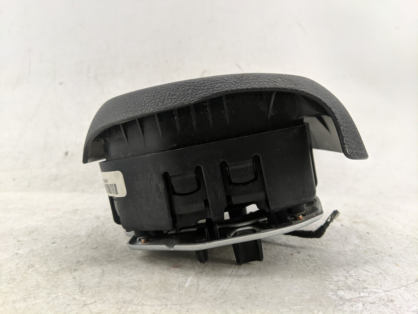 2014-2018 Jeep Cherokee Air Bag Driver Left Steering Wheel Mounted - Oemusedautoparts1.com