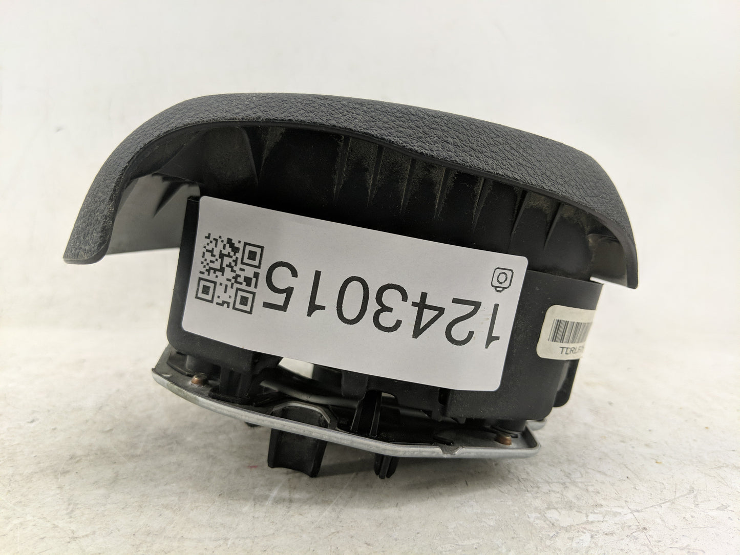 2014-2018 Jeep Cherokee Air Bag Driver Left Steering Wheel Mounted - Oemusedautoparts1.com